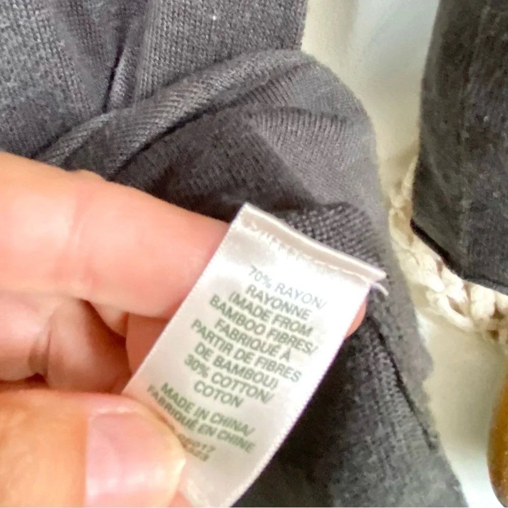 Roots summer sweater dress in lightweight soft material & cottage cabin vibe - Picture 6 of 9